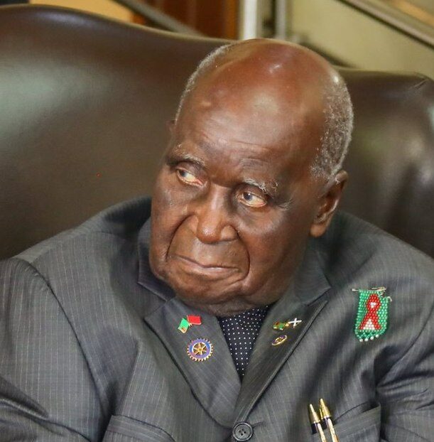 Kenneth Kaunda (1924- )