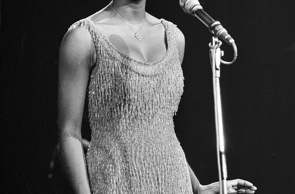 Dionne Warwick (1940- )