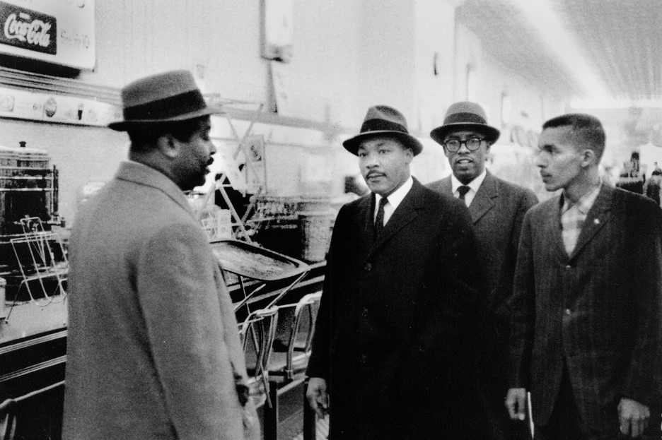 Martin Luther King Visits Woolworth Lunch Counter, Durham, February 16, 1960 (Courtesy of the Wilson Special Collections Library, UNC-Chapel Hill)